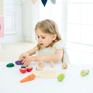 Classic World Wooden Cutting Vegetables Set